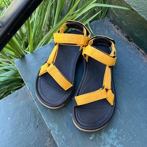 Teva Hurricane xlt2 Women’s 7